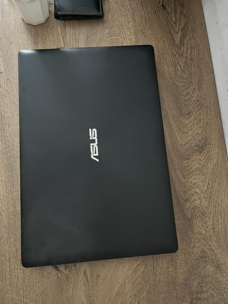Laptop Asus X553s