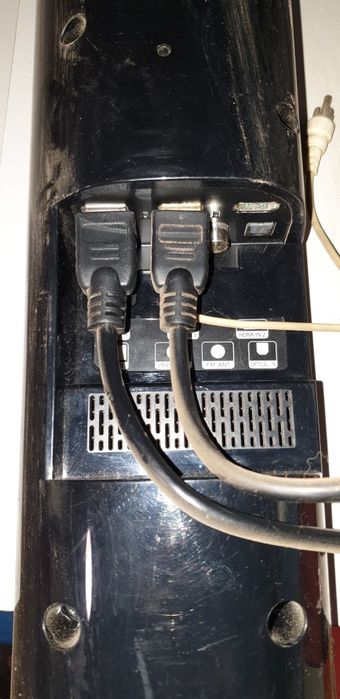 Саундбар Samsung HT-E 8200