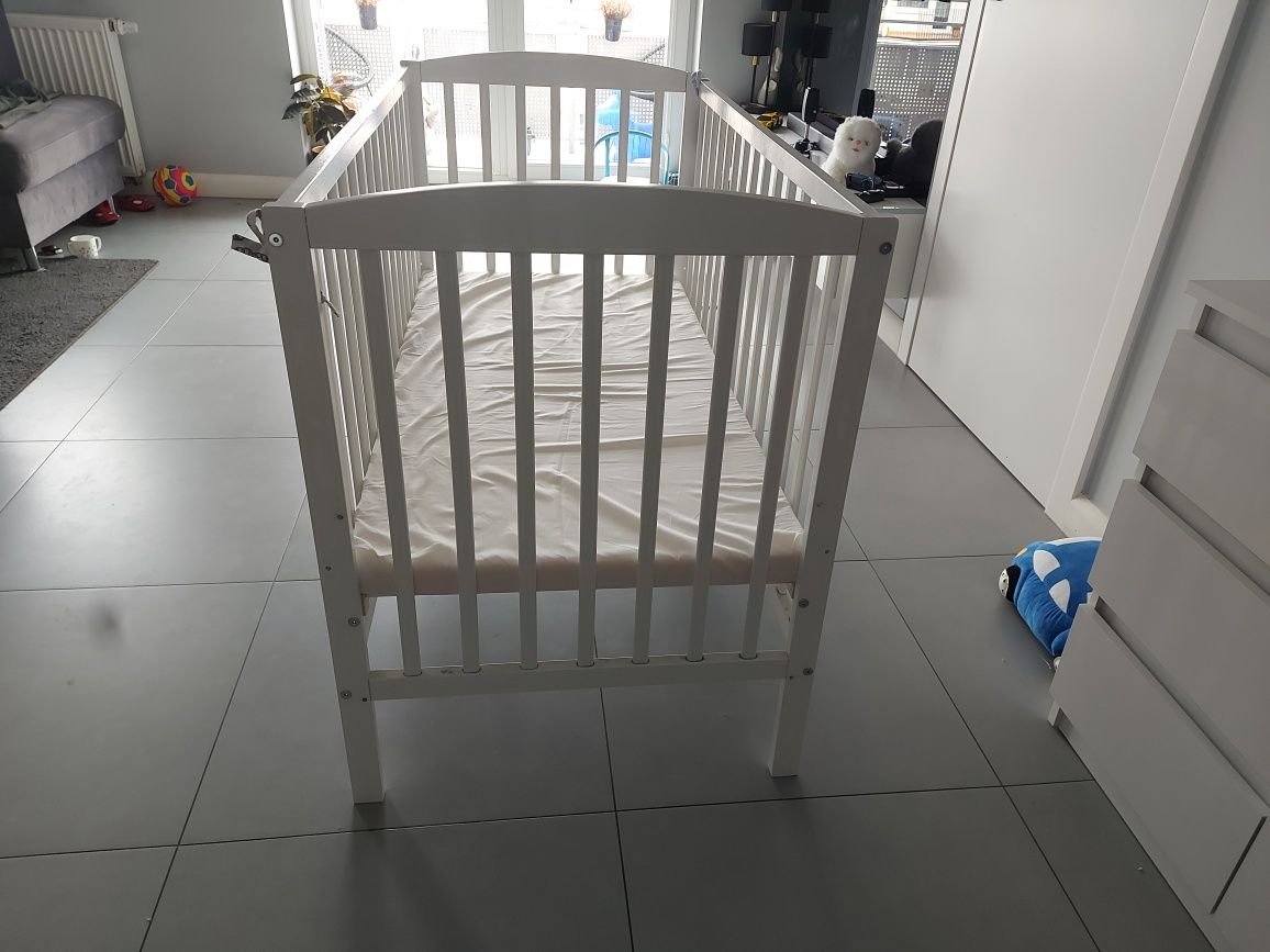 Łóżko dziecięce stan bdb 125cm×65cm