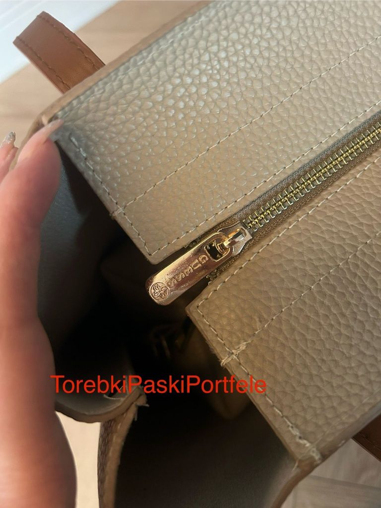 Nowy zestaw torebek Guess.