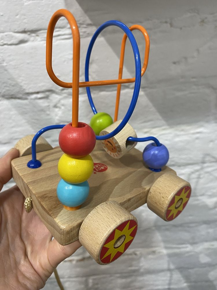 іграшка для дитини