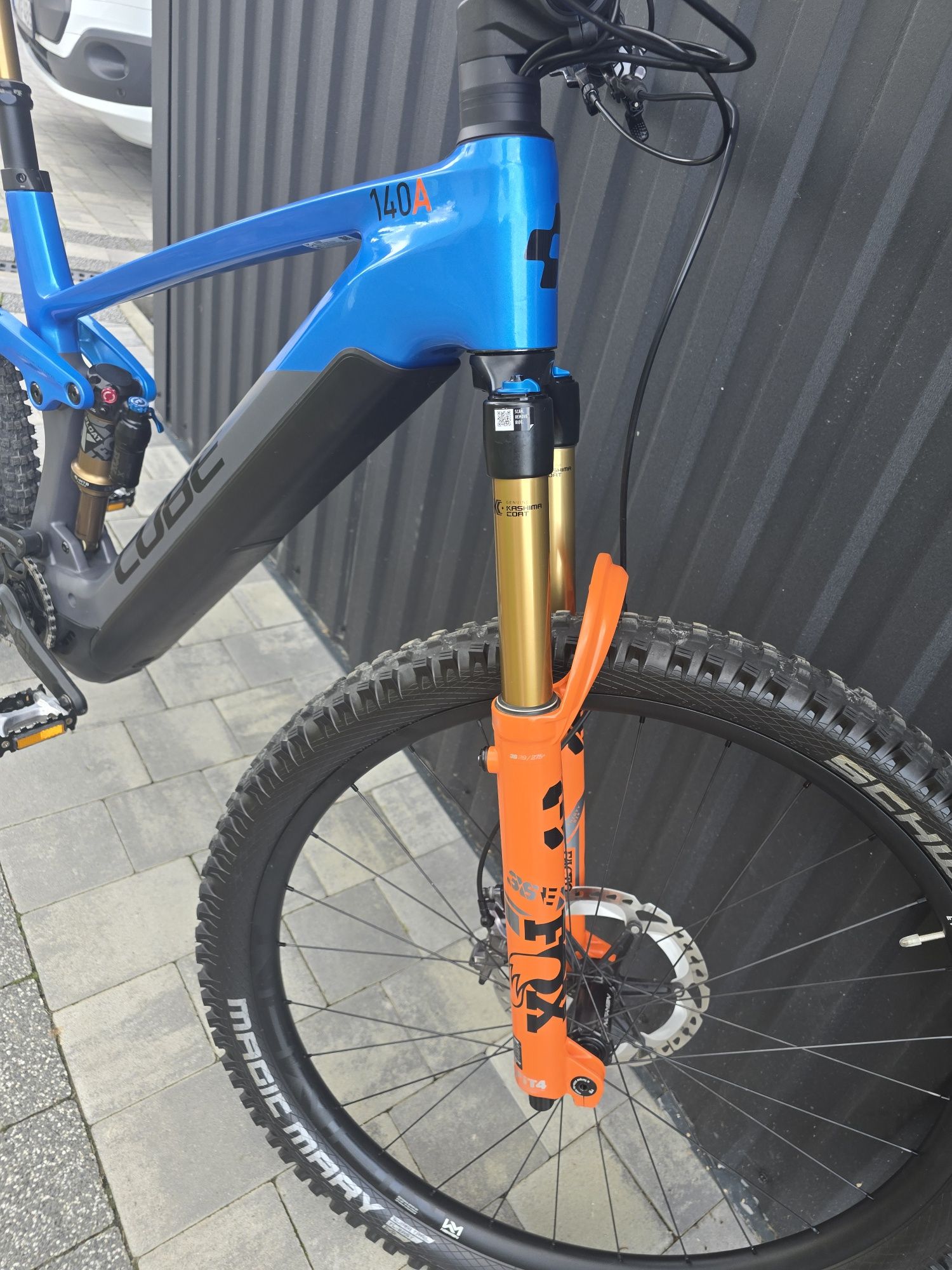 Cube stereo hybryd 140 HPC Actionteam