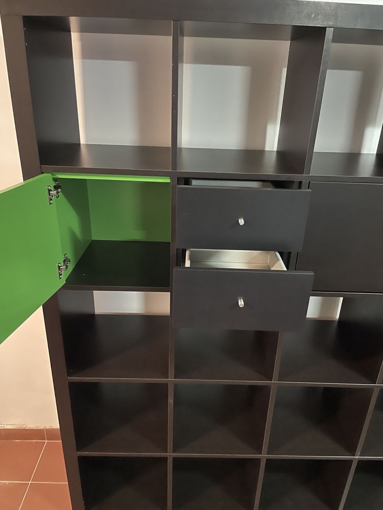 Estante Ikea 5x5 Expedit/Kallax (preto) + 5 gavetas