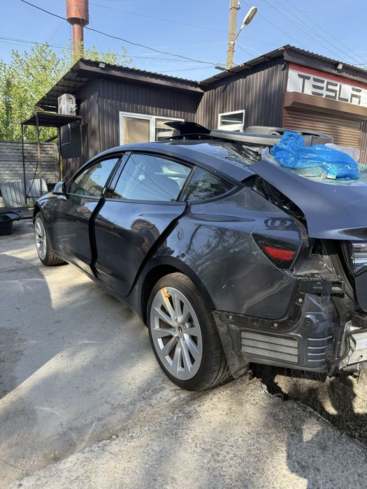 Розборка Tesla Model 3 рестайл