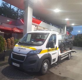 Pomoc Drogowa 24/7 Laweta Usługi Transport