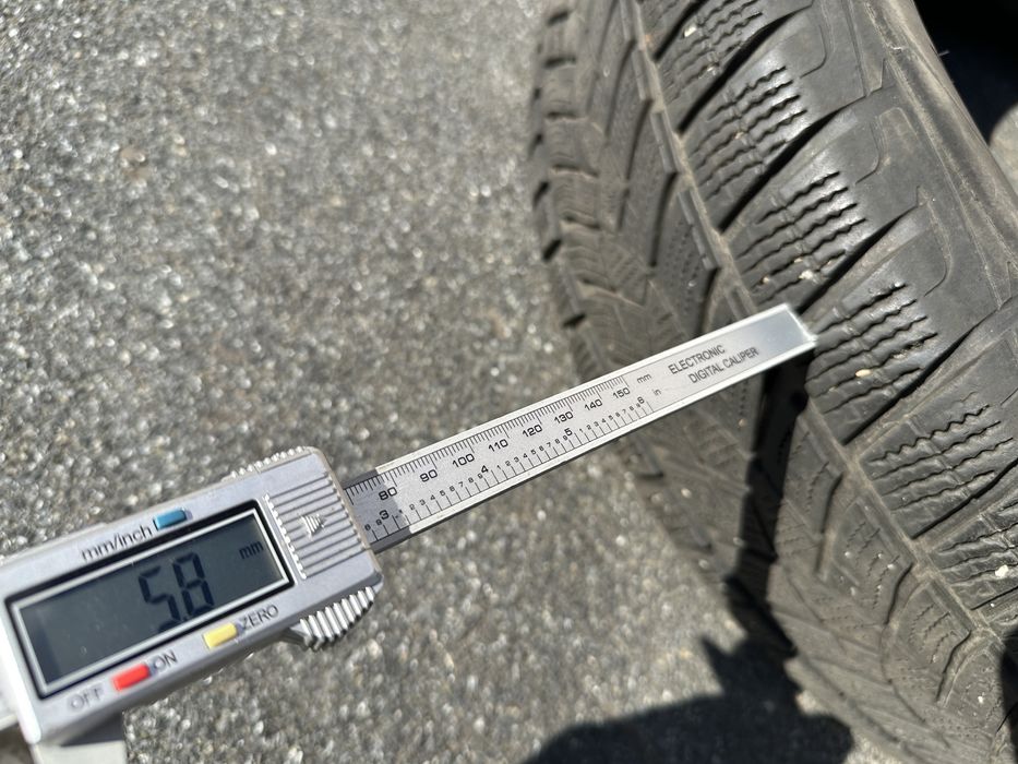 225 65 R17 гума зимова Goodyear ULTRAGRIP ICE SUV