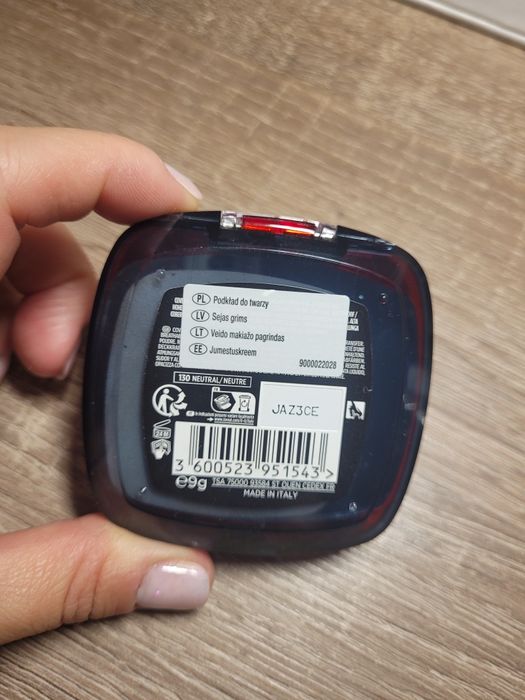 Loreal infallible 24h puder 130 neutral