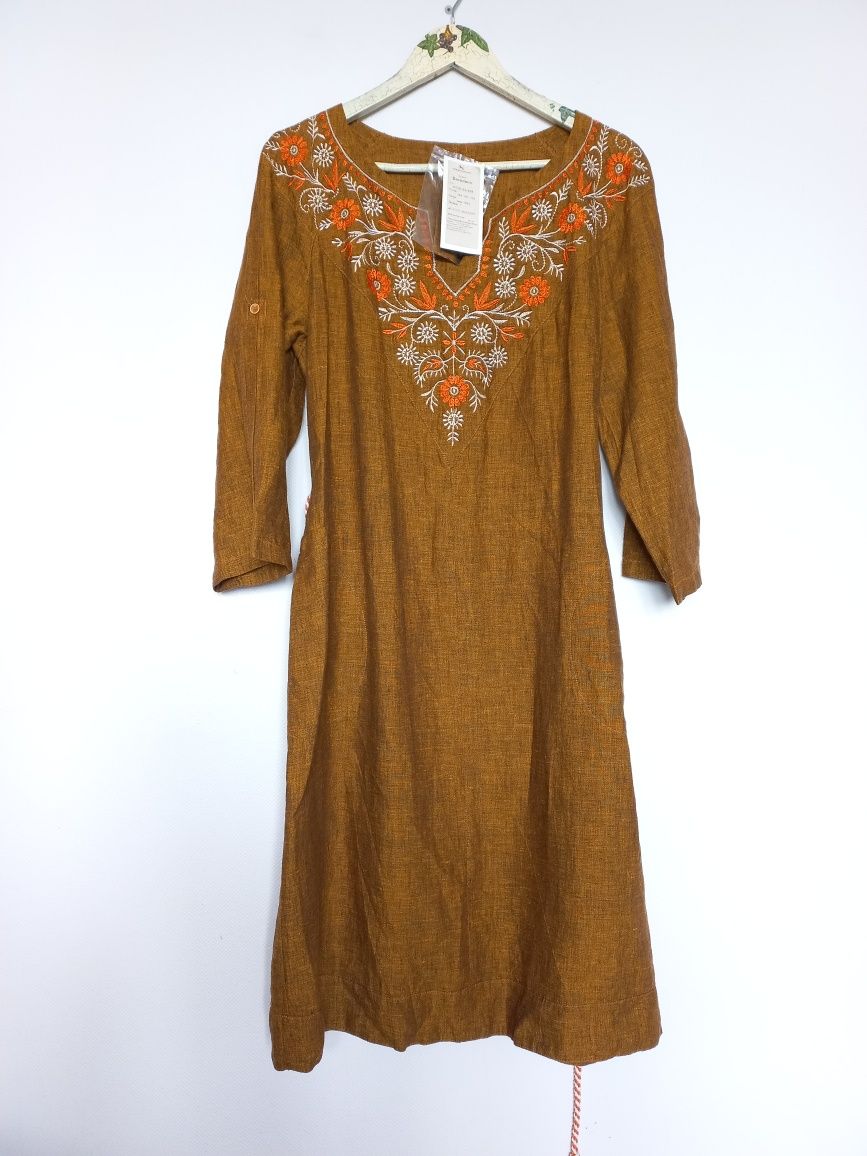 Сукня вишиванка "Галерея льону", розмір 52 та розмір 50