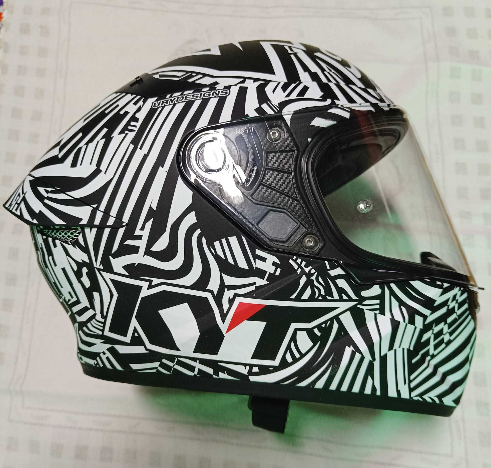 Capacete KYT TT Course Espargaro Winter