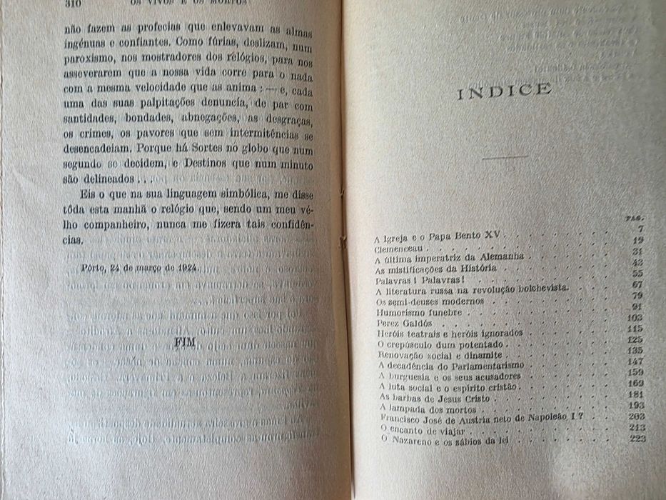Livro "Os Vivos e os Mortos" de João Grave