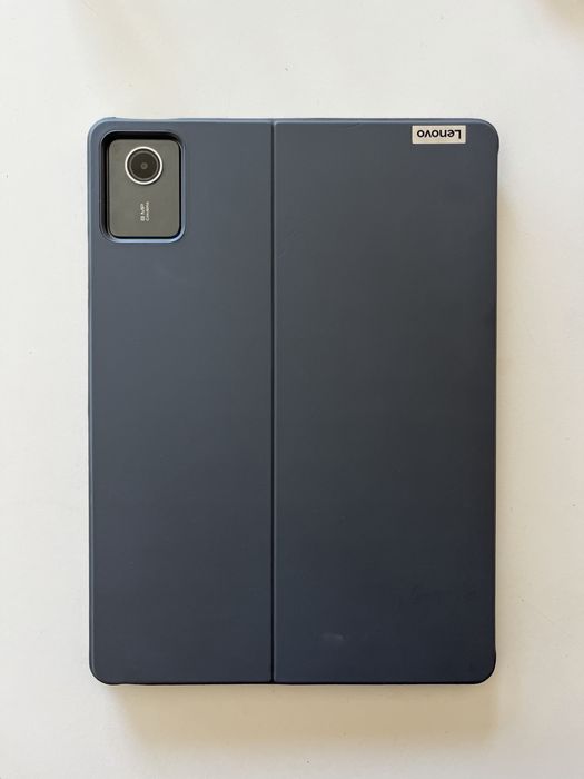 Tablet LENOVO M11 + case + klawiatura