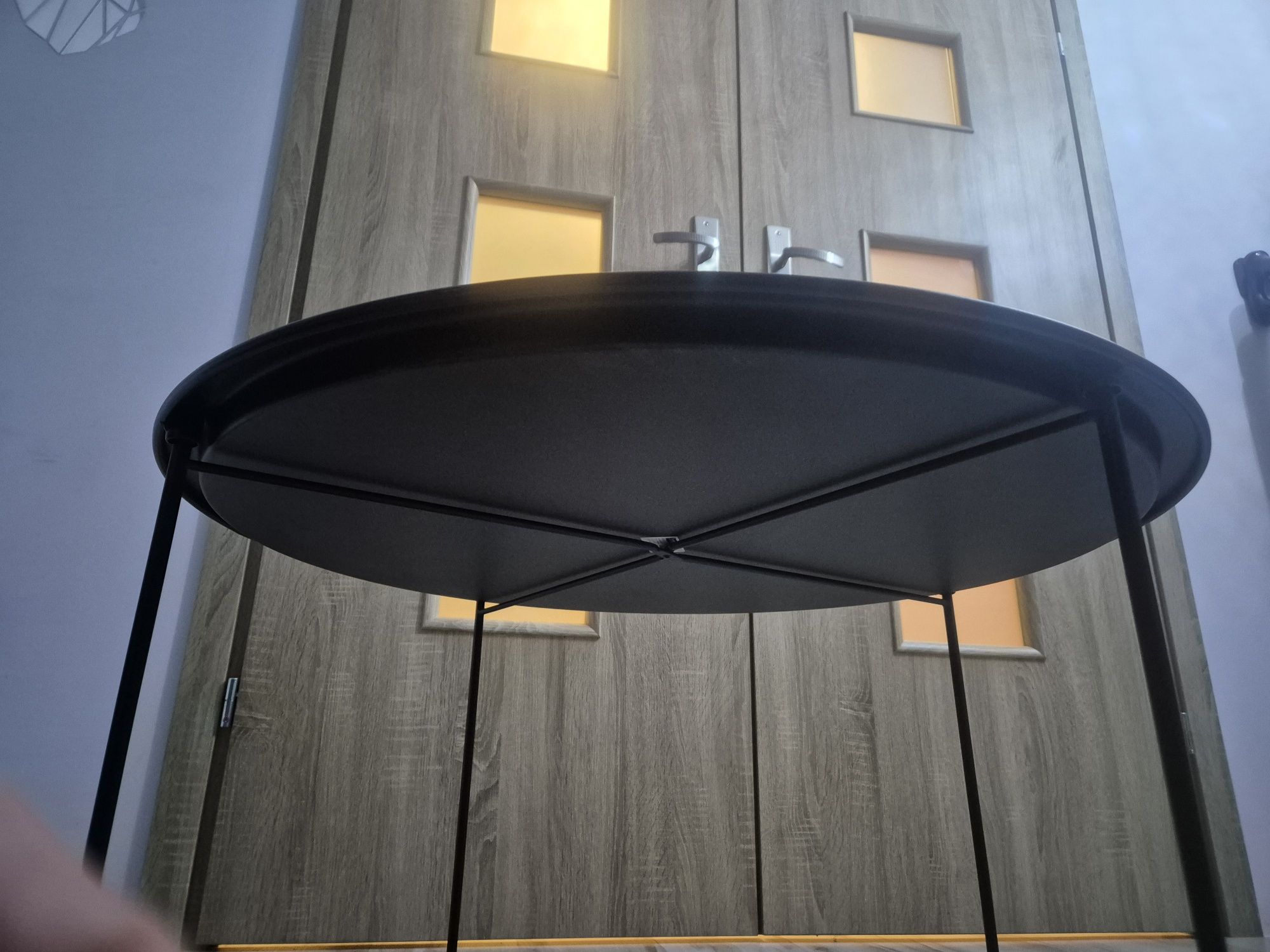 Stolik kawowy metalowy czarny okrągły H&S decoration 75x42 cm Ambiance