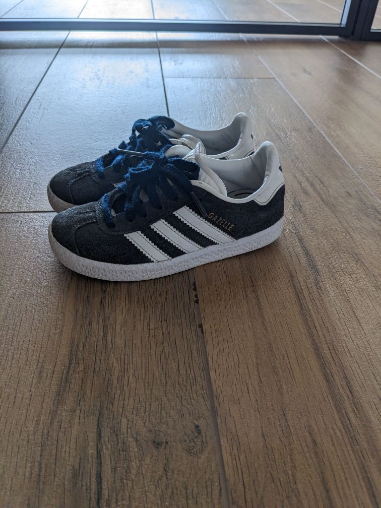 Buty dziecięce Adidas Gazelle rozm. 28 granatowe