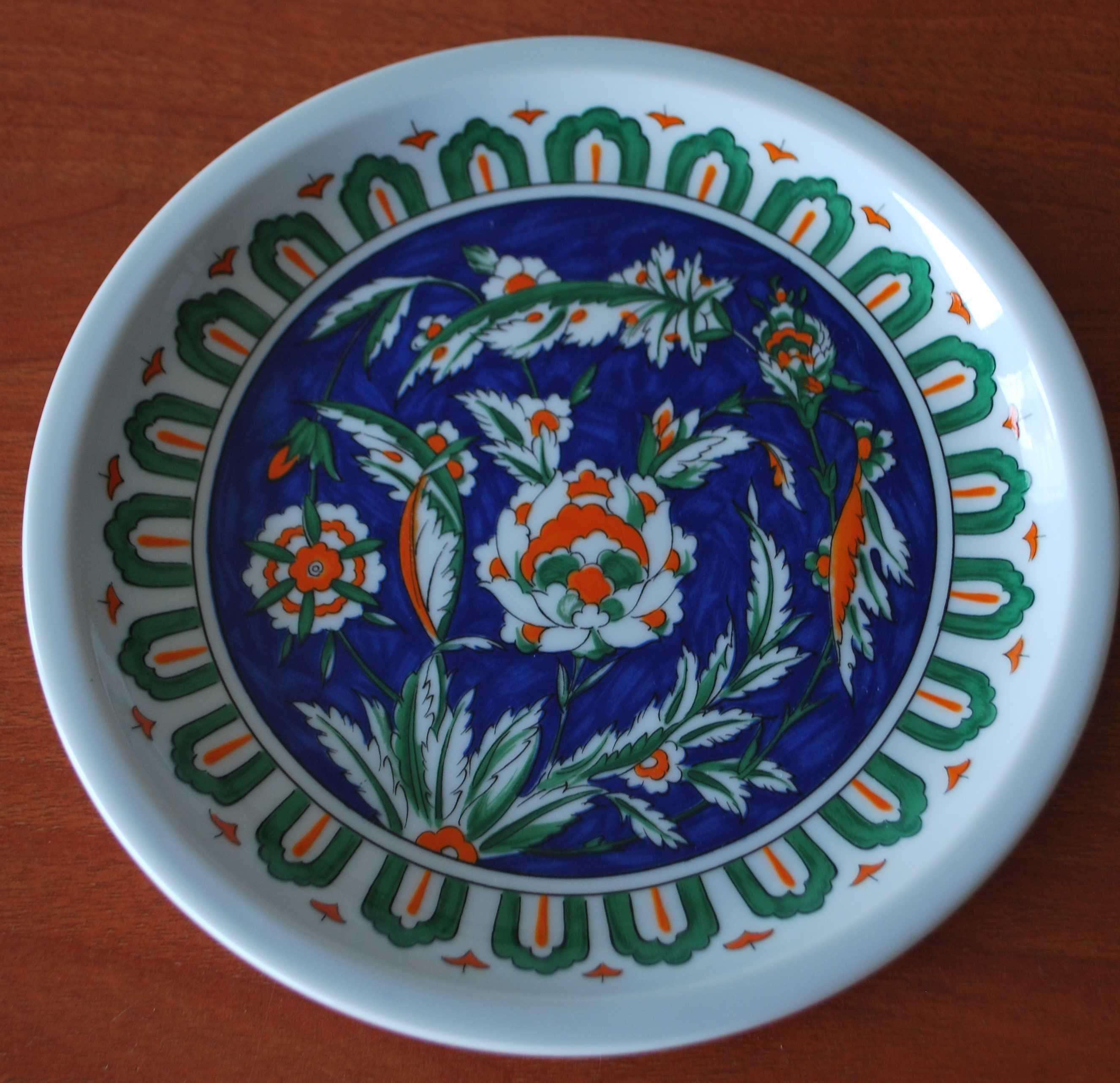 Prato Porcelana "Isnik" Pintado Mão Vista Alegre (Museu C. Gulbenkian)