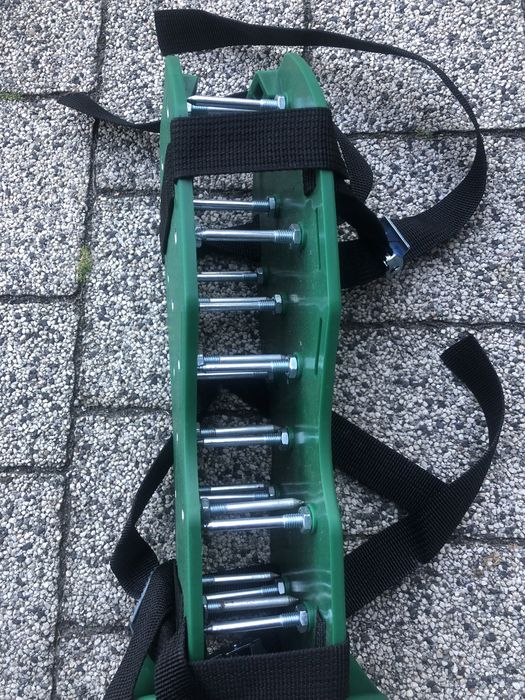 Buty do areacji trawnika i gleby