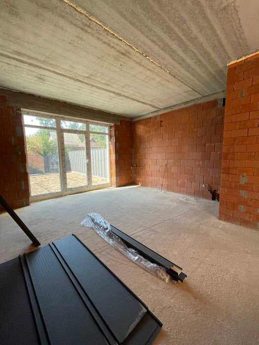 Продам таунхаус в Ірпені біля парку Дубки 90 м кв за 92000$