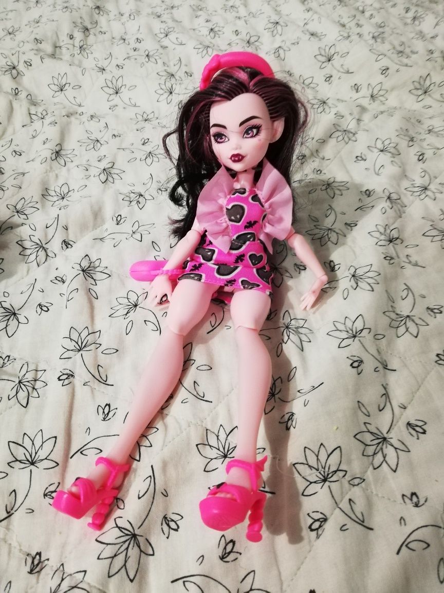 Lalka monster high draculaura