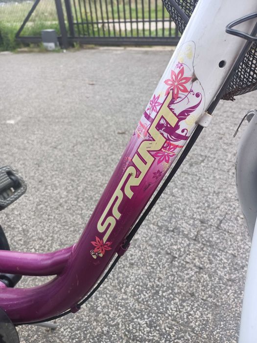 Rower dla dziewczynki i kask . Okazja rower damski . Kask gratis .