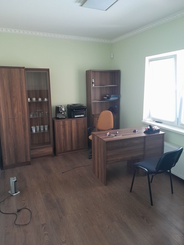 Оренда нової дворівневої квартири в центрі Ужгорода