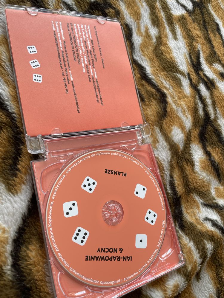 Jan-Rapowanie Nocny Plansze 2019 SBM Label