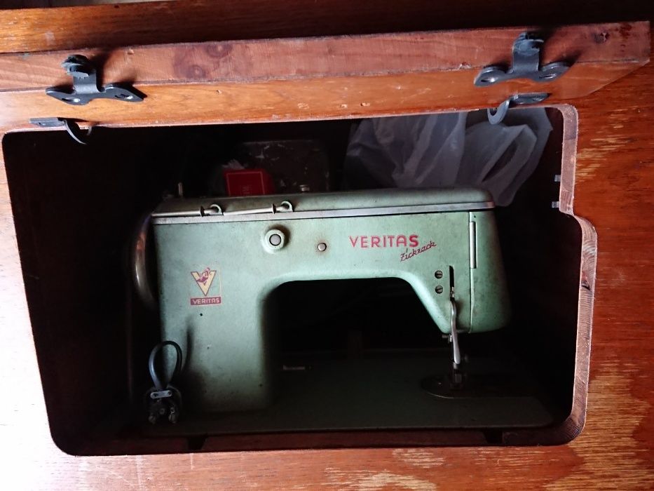 Стол - тумба от швейной машинки Veritas