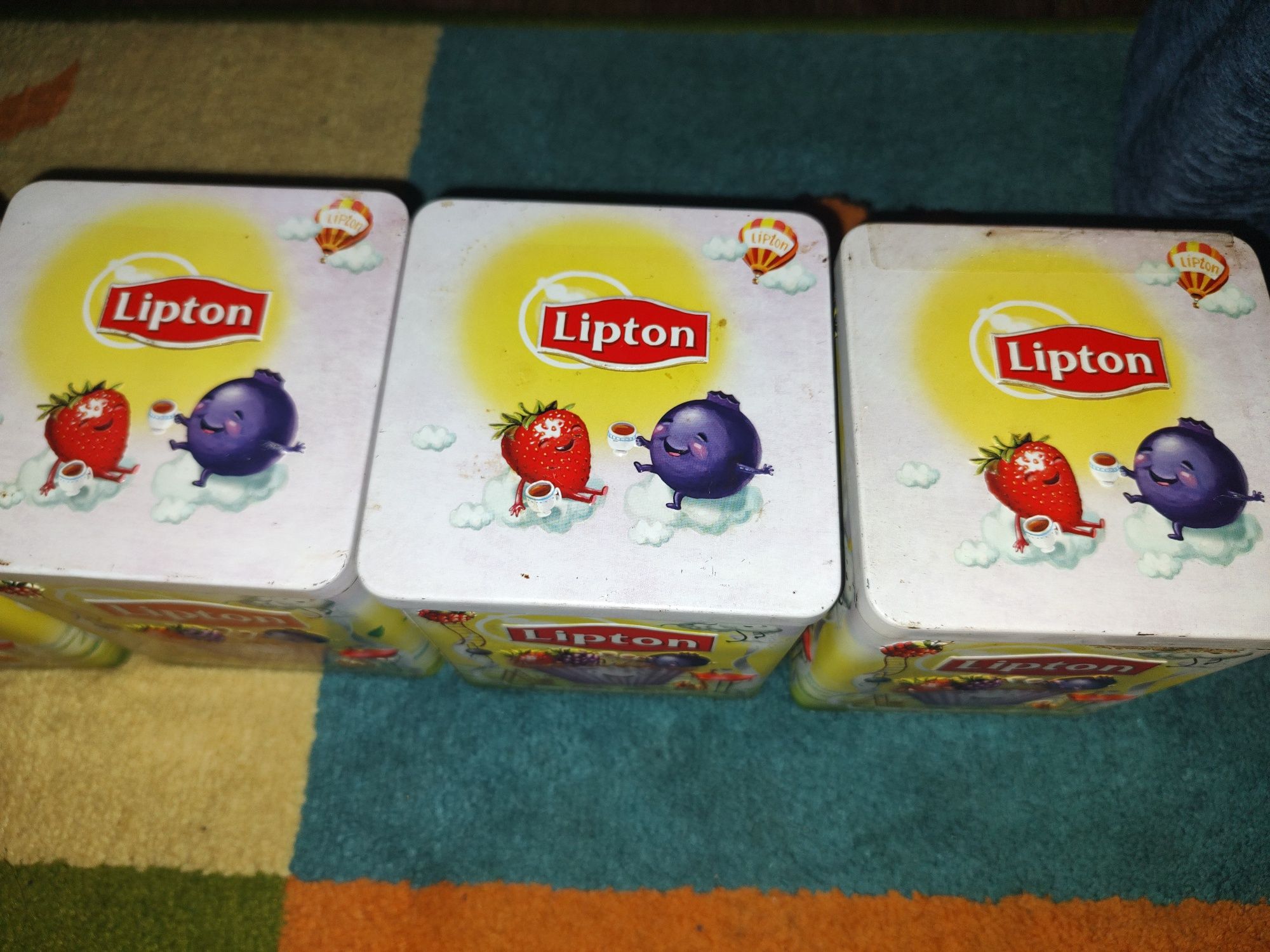 Металеві коробки Lipton