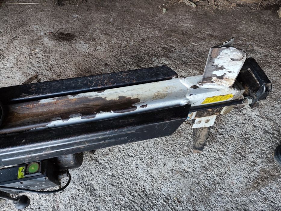 Rachador de lenha elétrico