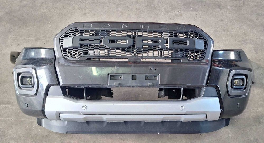 Ford Ranger WILDTRAK 2020 бампер передній комплектний разборка
