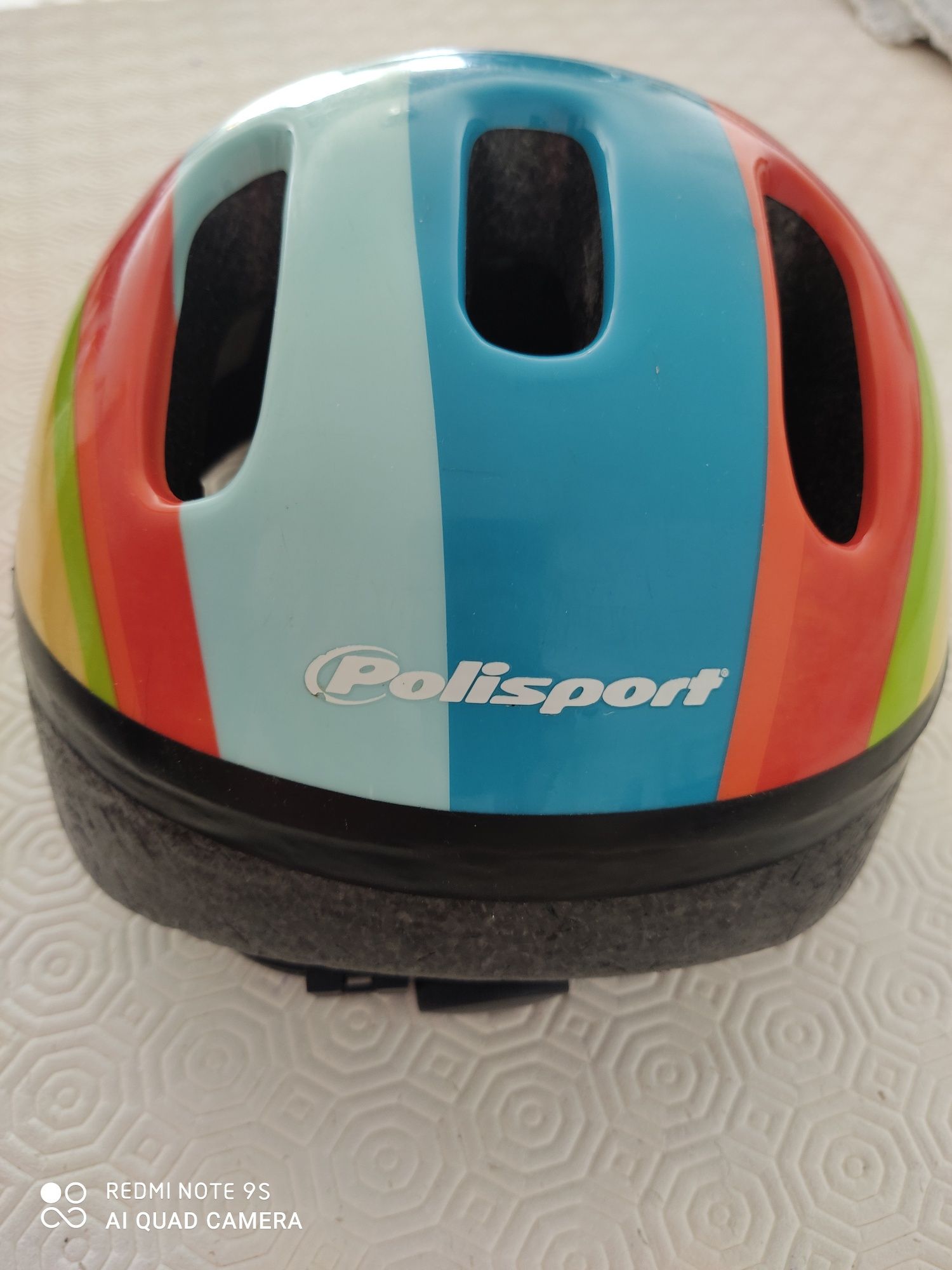 Capacete de criança da Polisport