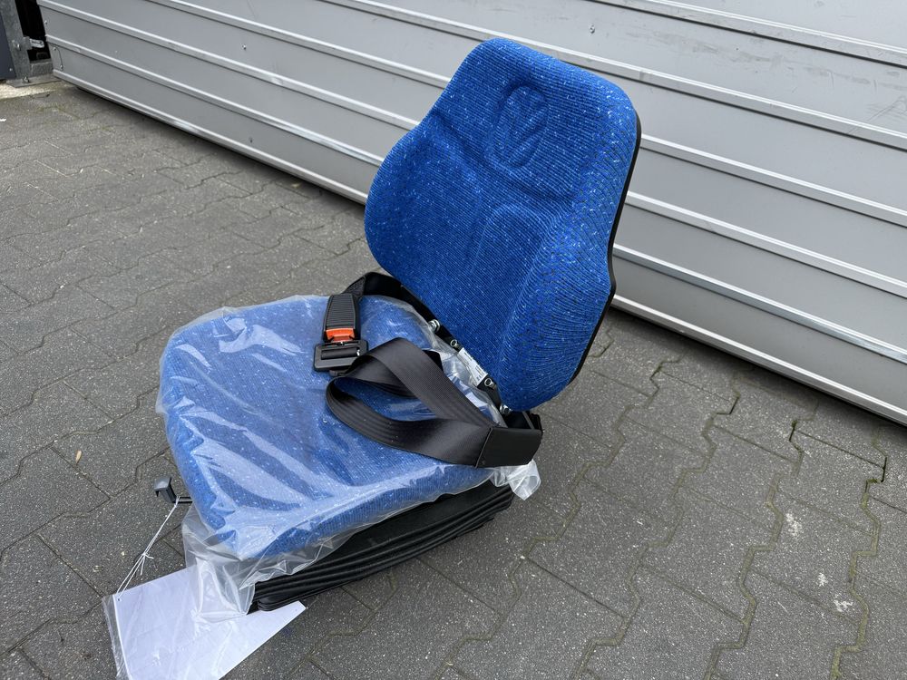 Siedzenie pneumatyczne sadownicze COBO New Holland MF fotel kierowcy