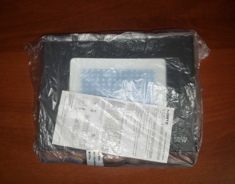 Ящик LED - прожекторів Norte - 150W - 13500lm