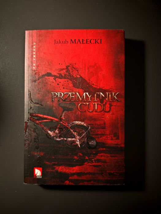Jakub Małecki Przemytnik cudu