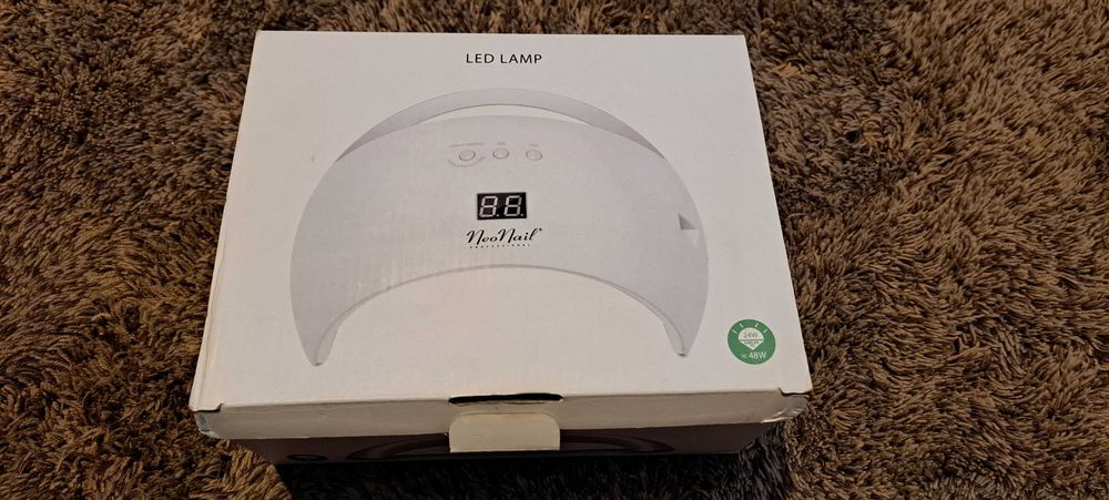Lampka LED 24W do paznokci hybrydowych z wyświetlaczem