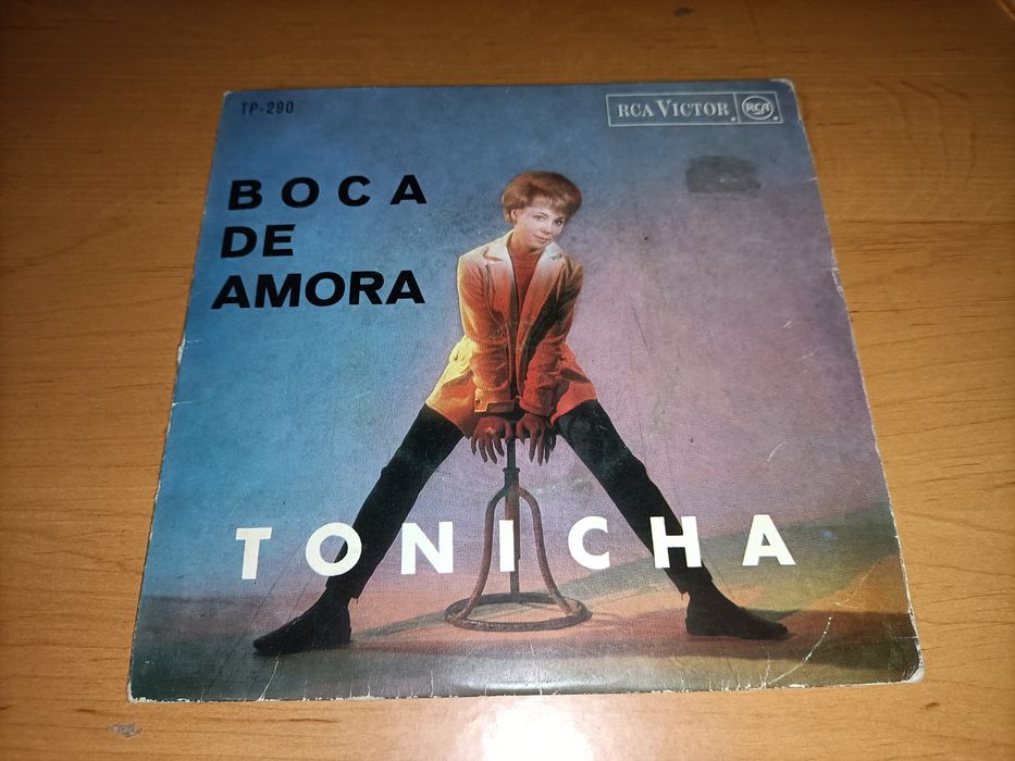 Tonicha_boca de amora vinil