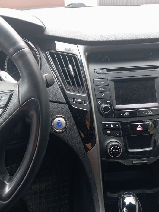 Hyundai Sonata. Офіційне авто.