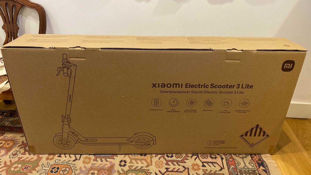 Electric Scooter 3 lite XIAOMI, preta. Nova, dentro da caixa