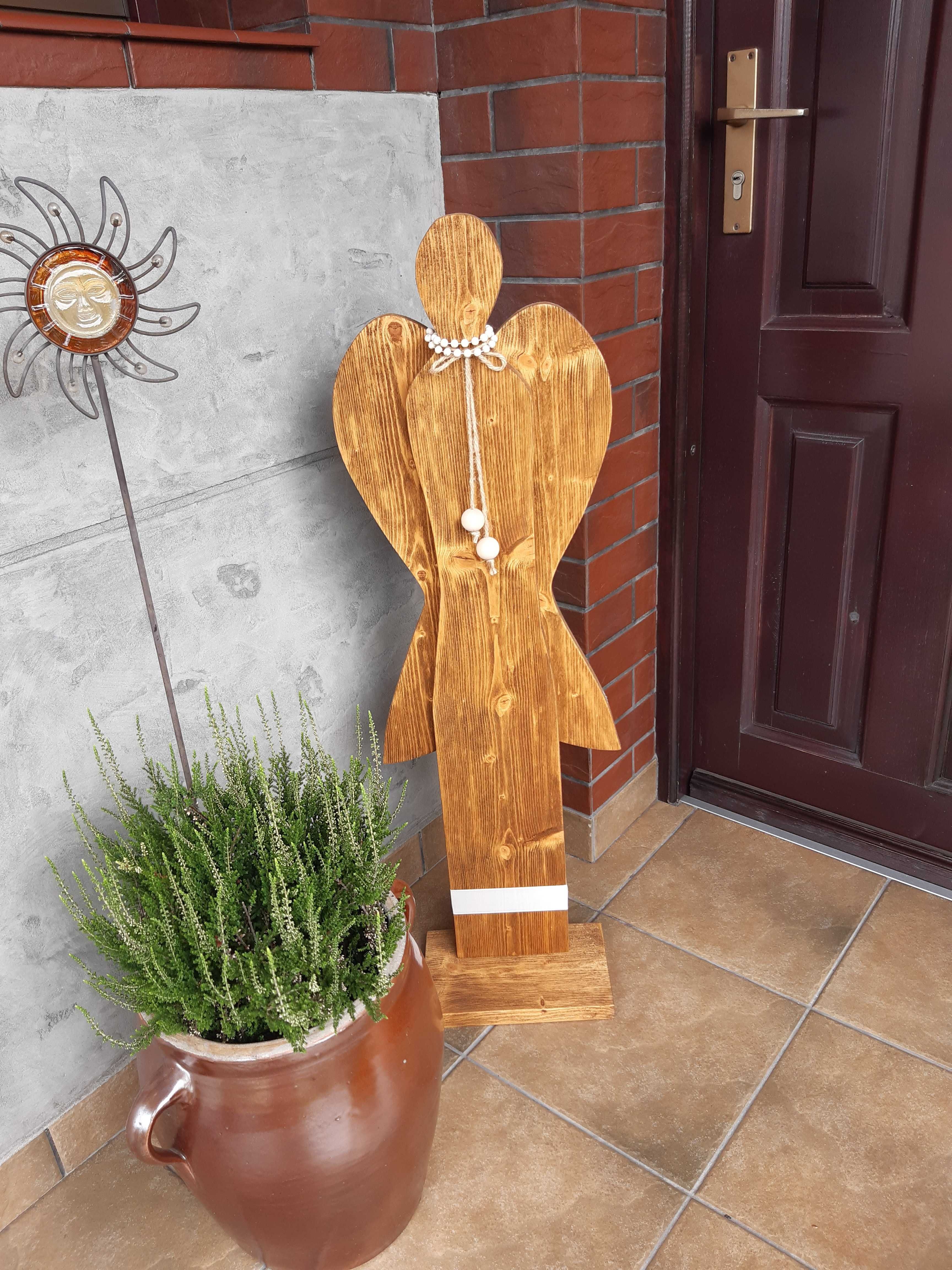 Anioł drewniany stojący lub wiszący   dekoracja domu