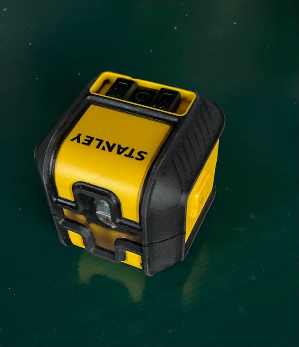 Laser Stanley de luz verde em cruz, como NOVO