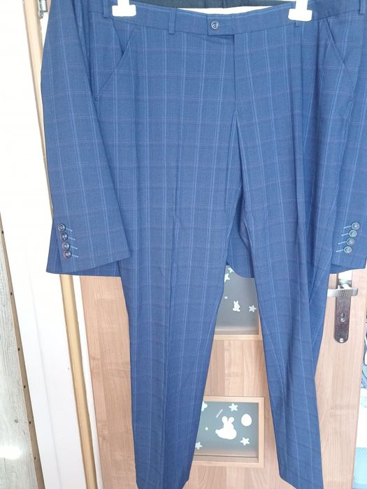 Garnitur męski granatowy