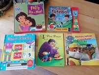 Livros d criança: patrulha pata, dora exploradora, futebol, matemática