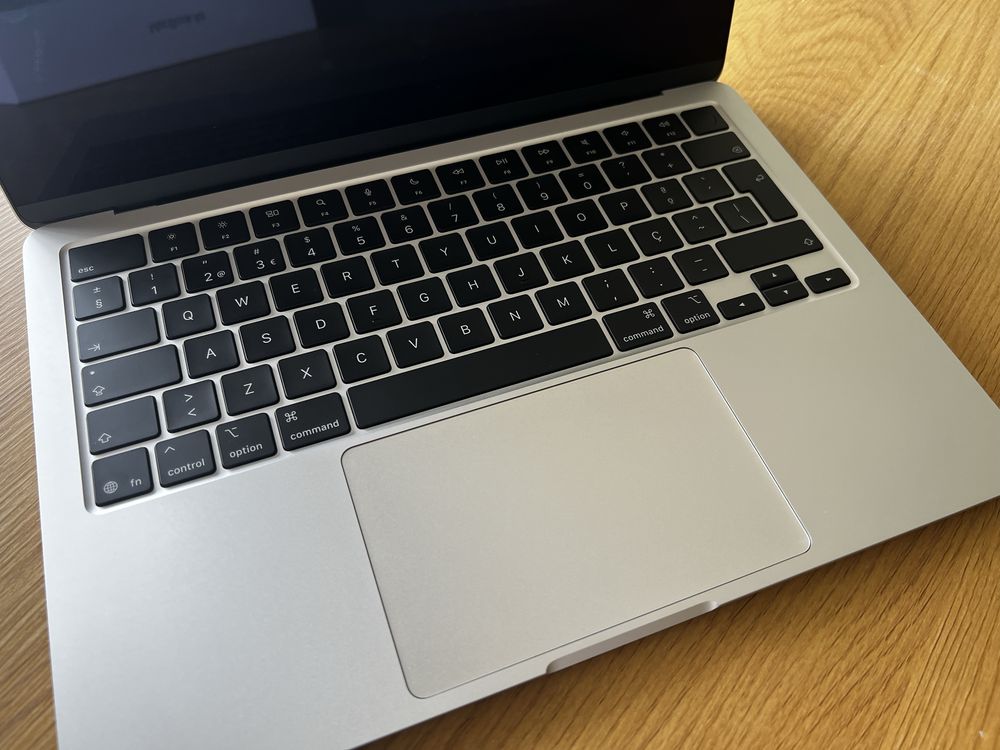 Macbook air 13” M4 - 16GB RAM - 256GB