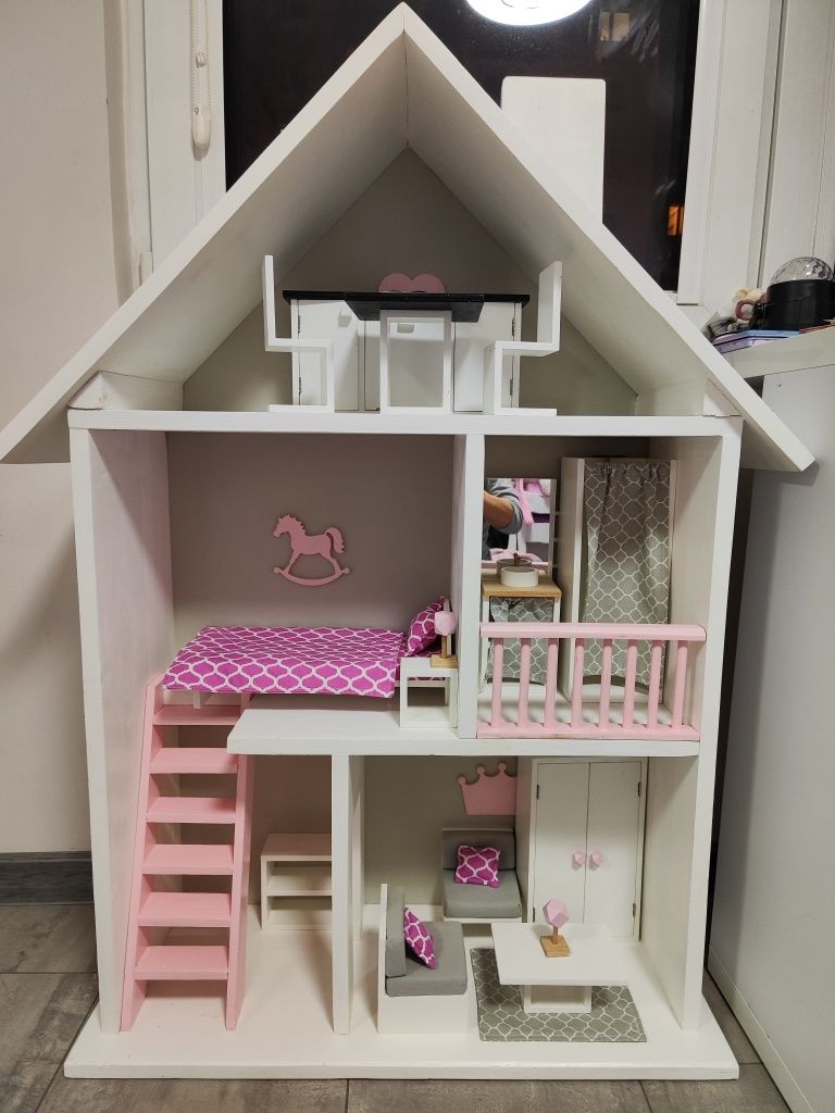 Duży, drewniany domek dla lalek Barbie, Lol surprise i innych