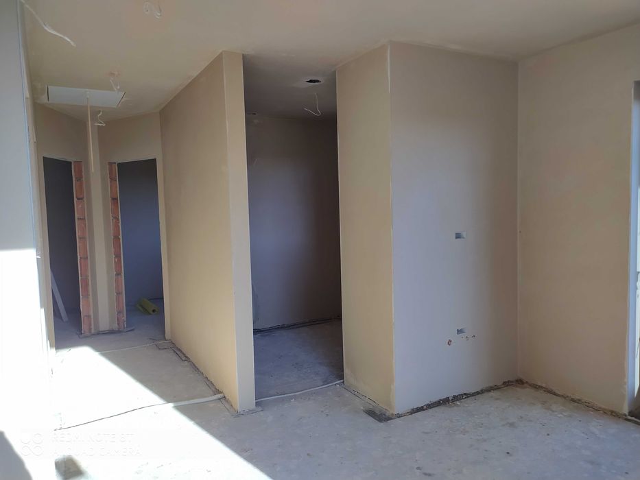 tynki maszynowe,gipsowe,cementowo-wapienne agregatem