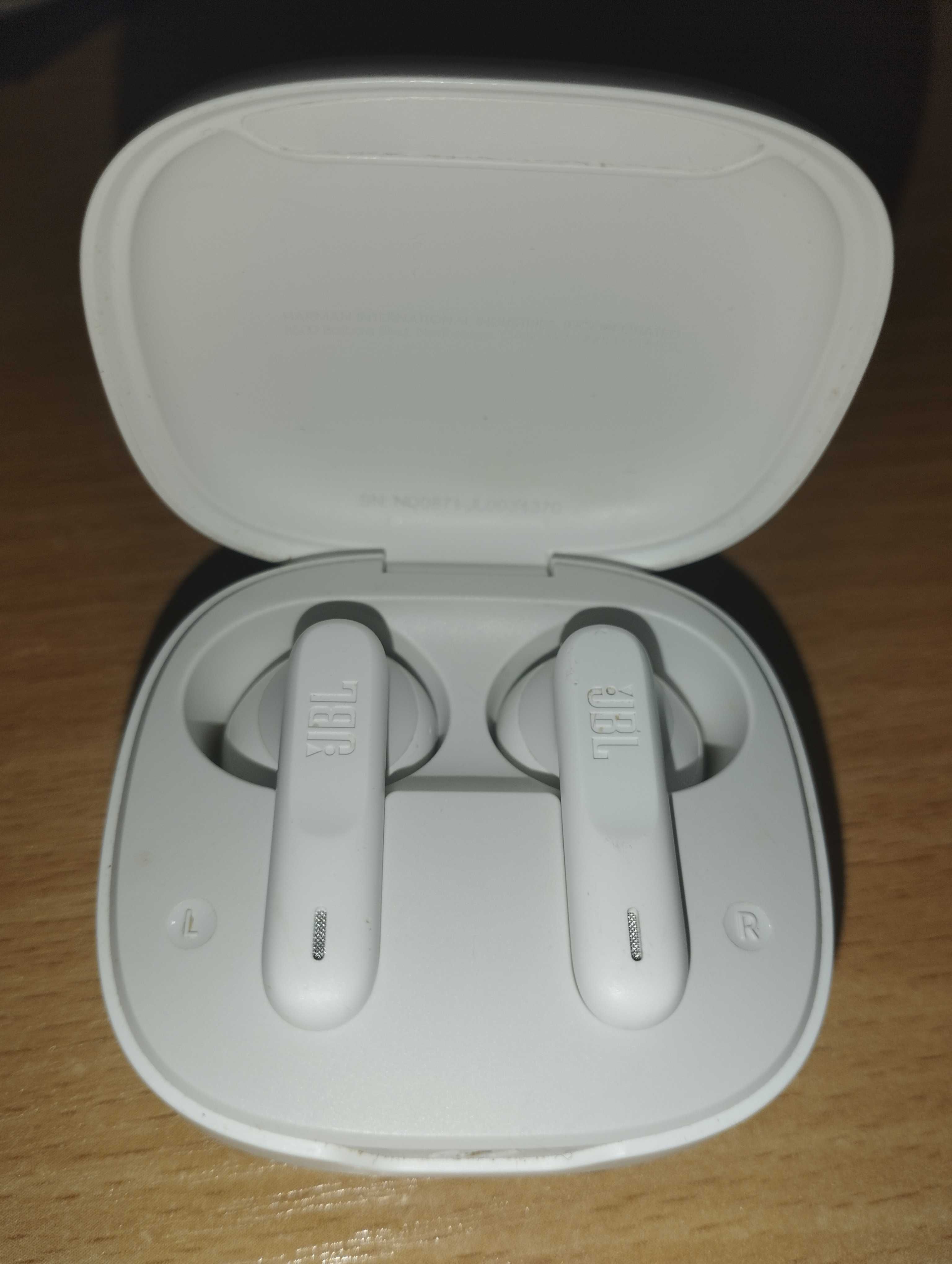 Bluetooth навушники JBL W300 TWS (White)