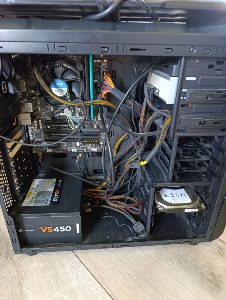Komputer Intel i5 4440 3.1 GHz, 8 GB Ram