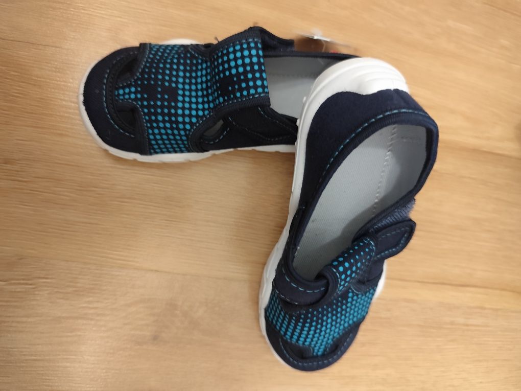 Buty do przedszkola, buty do szkoły, tenisówki, trampki, na rzep
