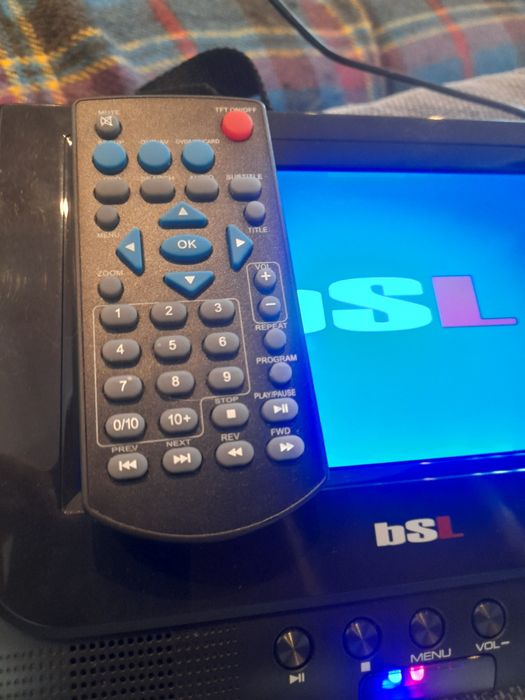 Dvd portátil  com comando