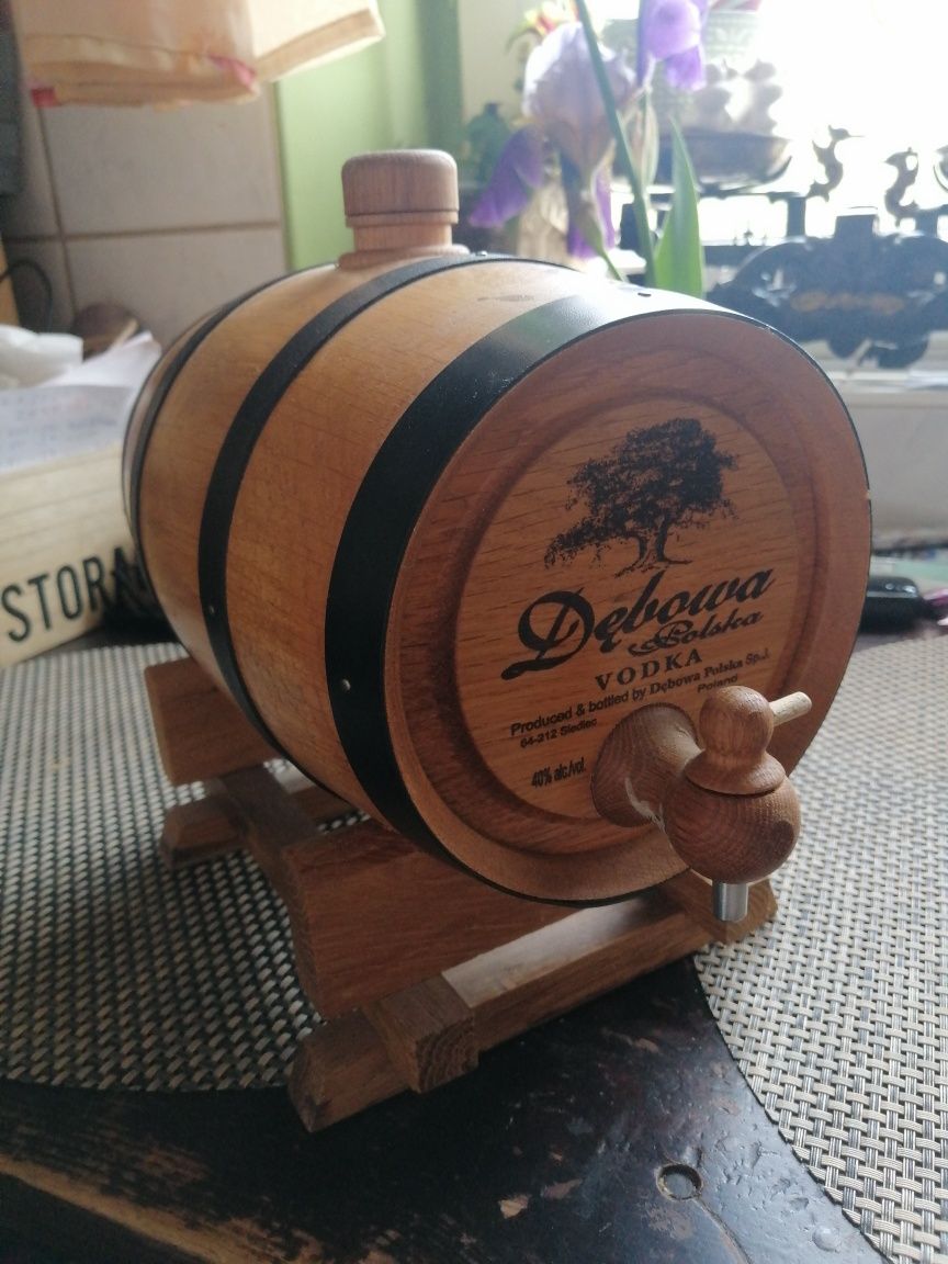 Dębowa beczka na alkohol 1litr