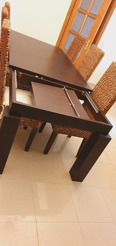 Mesa de Jantar extensível com abertura fácil - Carvalho escuro