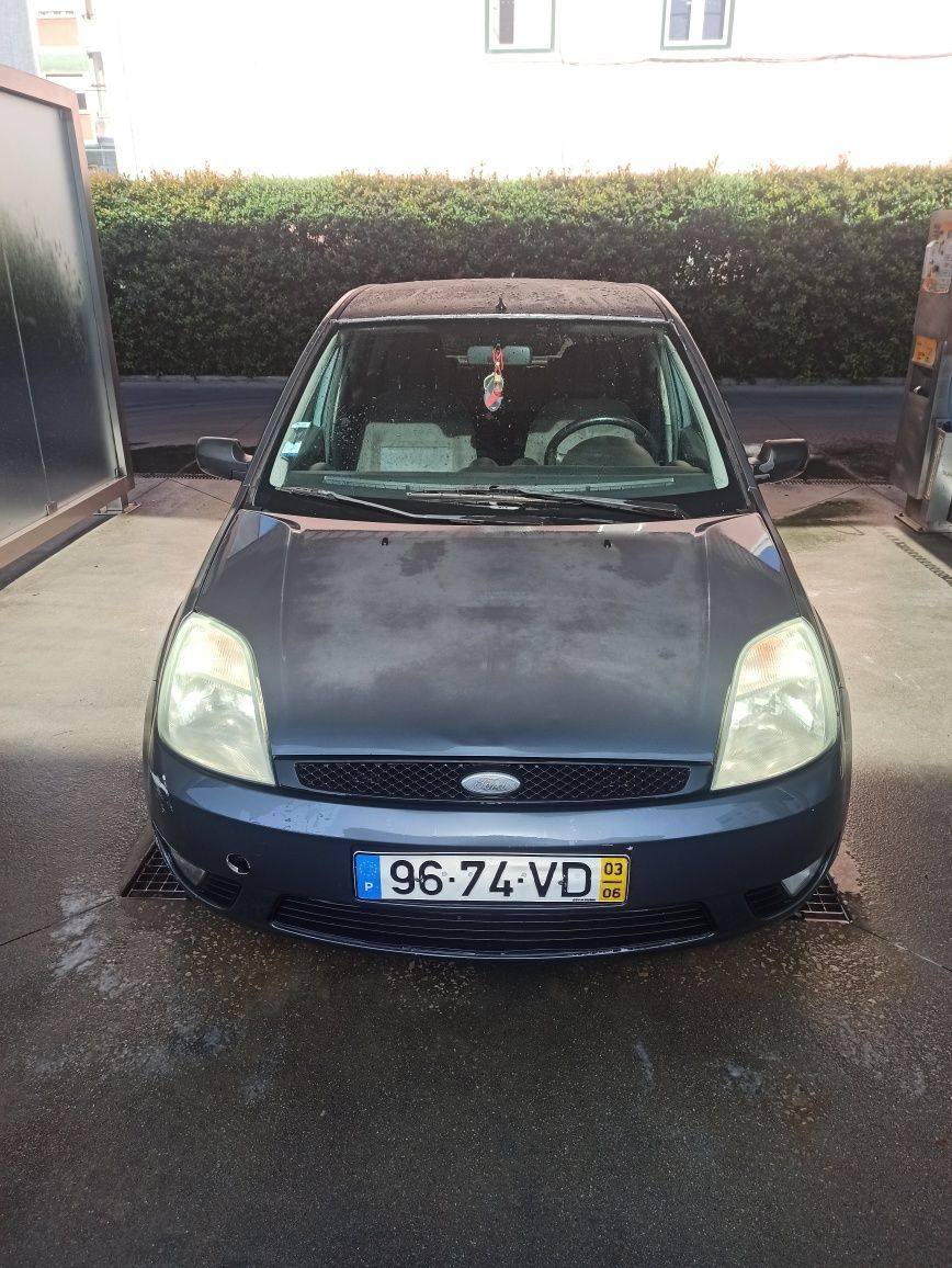 Ford fiesta 2003 km180000 reias